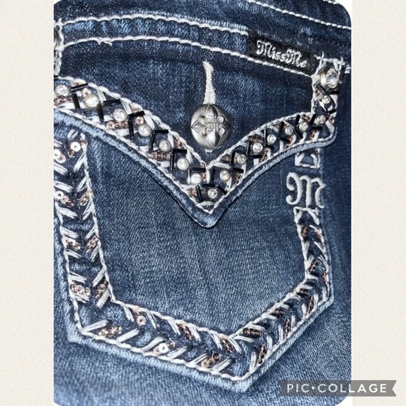NWT Miss Me Signature Boot Jeans Sz 27x34 super cute cool logo patch - Picture 10 of 12
